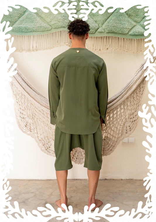 COLLARLESS CREPE SHIRT