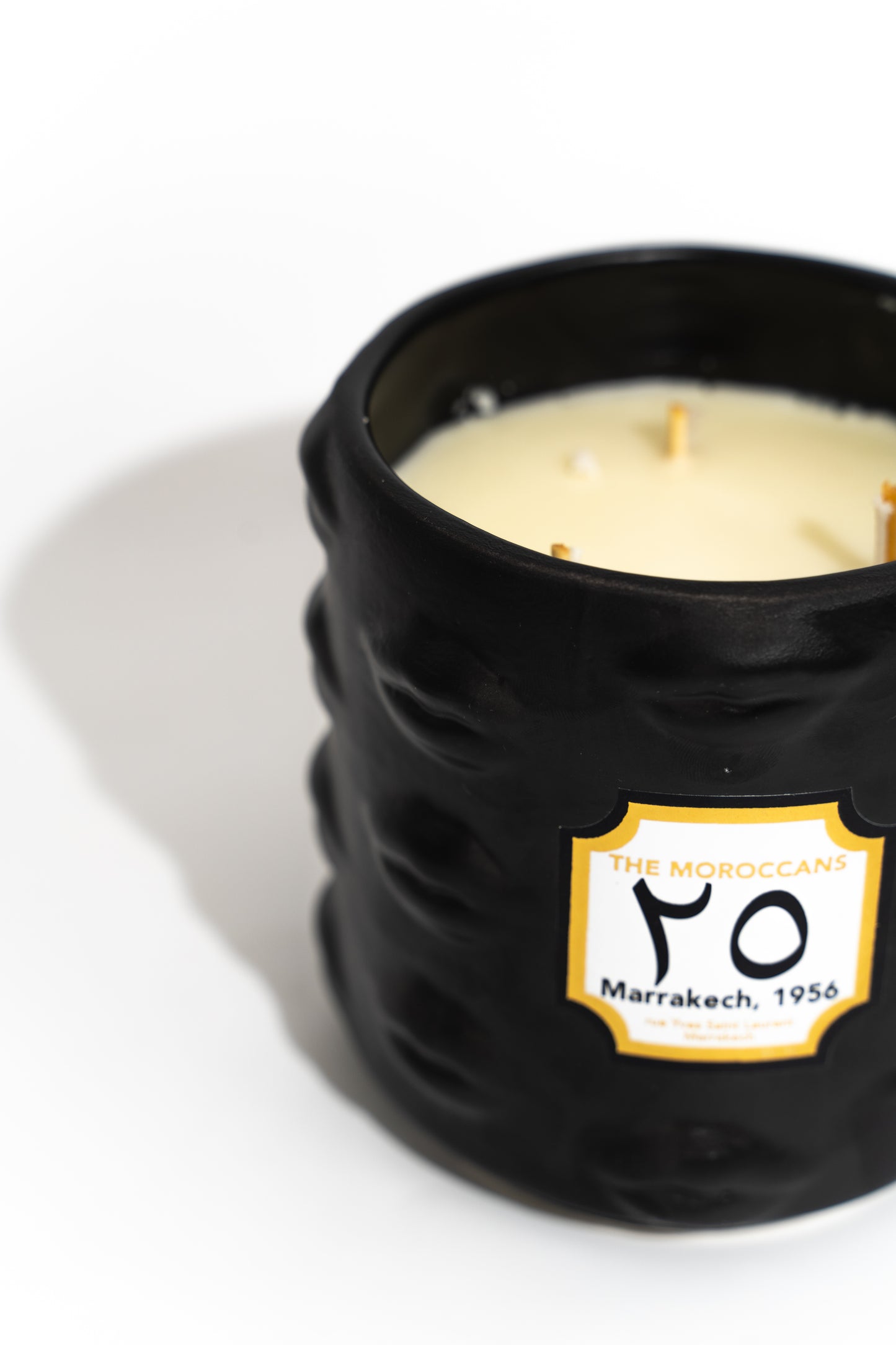 Scented Ceramic Candle – Lip Motif